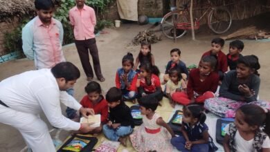 Photo of समाजसेवी संदीप खंडेलवाल ने मोहनपुर के बच्चों में बांटी दीवाली की खुशियां