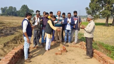Photo of पूरनपुर ब्लाक में एक साथ 57 ग्राम पंचायतों में शुरू हुए क्षेत्र पंचायत के कार्य, ब्लॉक प्रमुख प्रतिनिधि आशुतोष दीक्षित ने चलतुआ में किया शुभारंभ