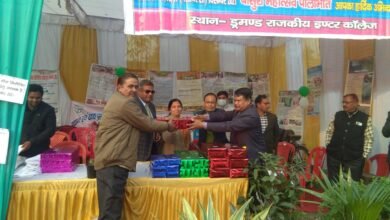 Photo of बाँसुरी महोत्सव में अंतिम दिन सम्मानित हुए प्रतिभागी, आज साढ़े 7 बजे शुरू होगा कवि सम्मेलन