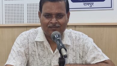 Photo of होली गीत : डूब रंग में एक हुए सब खुशी मनाओ होली है…होली है