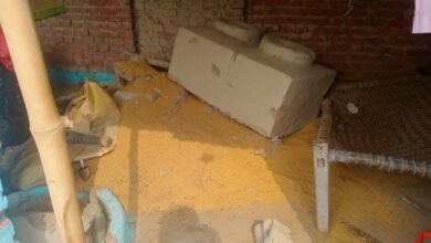 Photo of रात में अचानक स्टार्ट हो गया ट्रेक्टर, दीवार तोड़कर वृद्ध को कुचला, हुई मौत