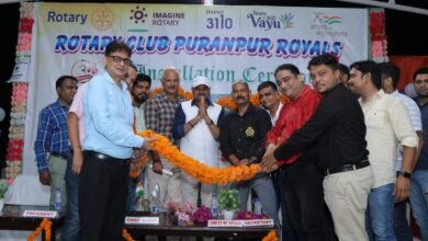 Photo of गन्ना राज्य मंत्री संजय सिंह गंगवार ने रोटरी क्लब रॉयल्स की नई टीम को दिलाई शपथ, समाज सेवा के कार्य सराहे