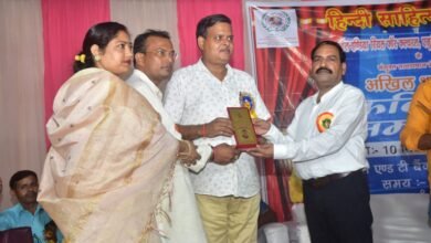 Photo of बरेली में सम्मानित हुए पीलीभीत के वरिष्ठ पत्रकार व आशु कवि सतीश मिश्र “अचूक”