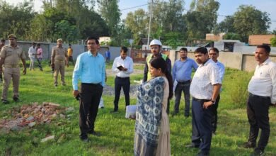 Photo of पीलीभीत में जिलाधिकारी ने जल जीवन मिशन के तहत कराये जा रहे कार्यों का किया औचक निरीक्षण, कहा गुणवत्ता का रखें ध्यान