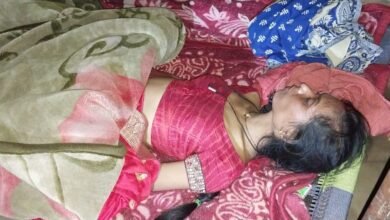 Photo of माधोटांडा थाना क्षेत्र के बून्दीभूड़ गांव में 21 वर्षीय महिला का पेड़ पर लटका मिला शव
