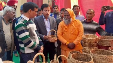 Photo of किसान दिवस पर विधायक व जिलाधिकारी ने किसानों को किया सम्मानित