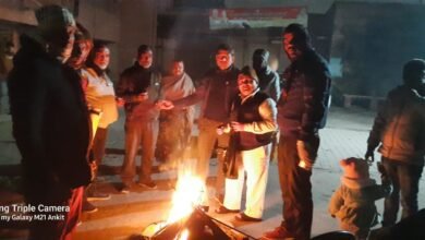 Photo of तीस दिन का हुआ संदीप का अलाव, सीएचसी में बांटी चाय