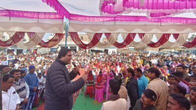 Photo of बमरौली और मधवापुर के जनसंवाद कार्यक्रमों में शामिल हुए सांसद वरुण गांधी