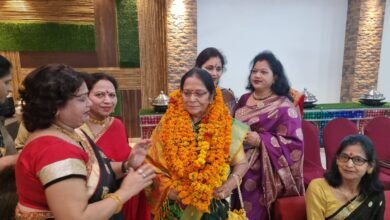 Photo of मधु कुमार बनीं अलायंस क्लब की डिस्टिक गवर्नर, पद की शपथ दिलाकर प्रदान की गई ‘पीलीभीत की रानी’ की उपाधि