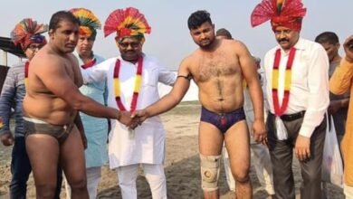 Photo of लोधीपुर में हुआ राष्ट्रीय दंगल, विधायक बाबूराम पासवान ने किया उदघाटन