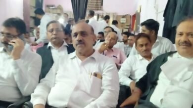 Photo of चन्द्रयान-3 की सफलता पर सेन्ट्रल बार एसोसिएशन पीलीभीत ने मनाया जश्न