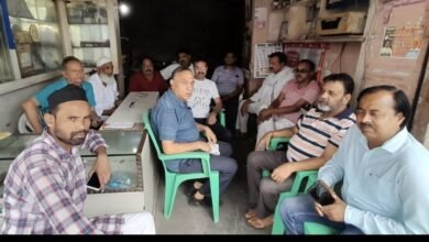 Photo of व्यापारियों पर झूठे मुकदमे लिखाने का होगा विरोध, खाद्य अधिकारी को नगर में नहीं घुसने देंगे : गुलाटी