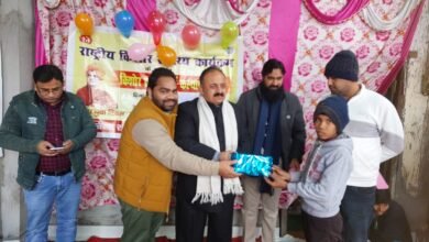 Photo of राष्ट्रीय किशोर स्वास्थ्य कार्यक्रम का सीएमओ ने जायज़ा लिया